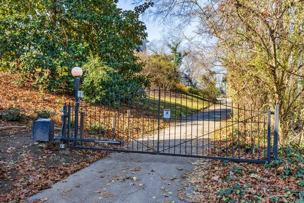 $6,900,000 | 31 Minnekahda Place, Chattanooga, TN 37405