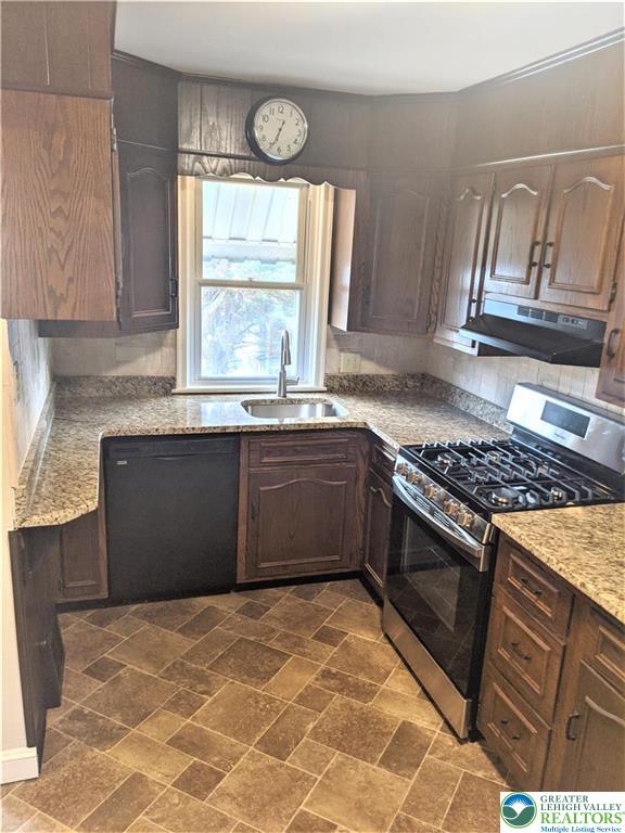 703 Spring Street Bethlehem, PA 18018 - Photo 8 of 17 Gallery Image 8