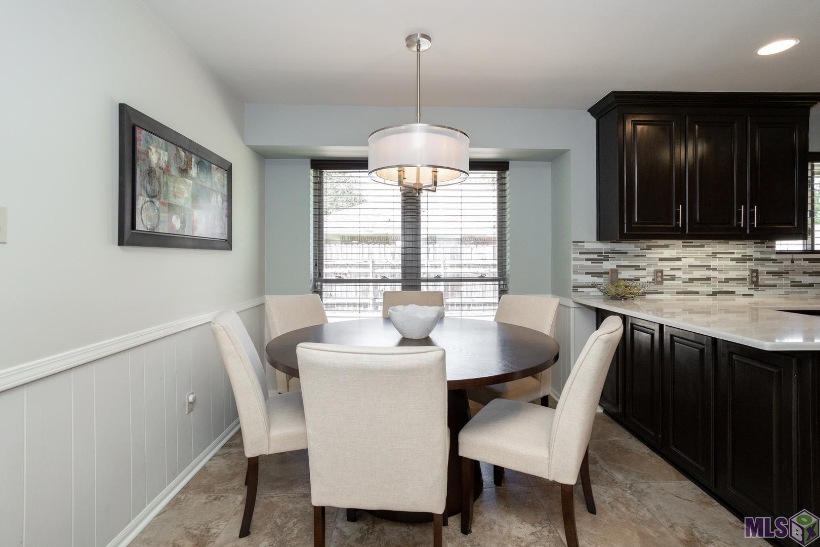 14012 Woodland Ridge Avenue Baton Rouge, LA 70816 - Photo 14 of 46 Breakfast area