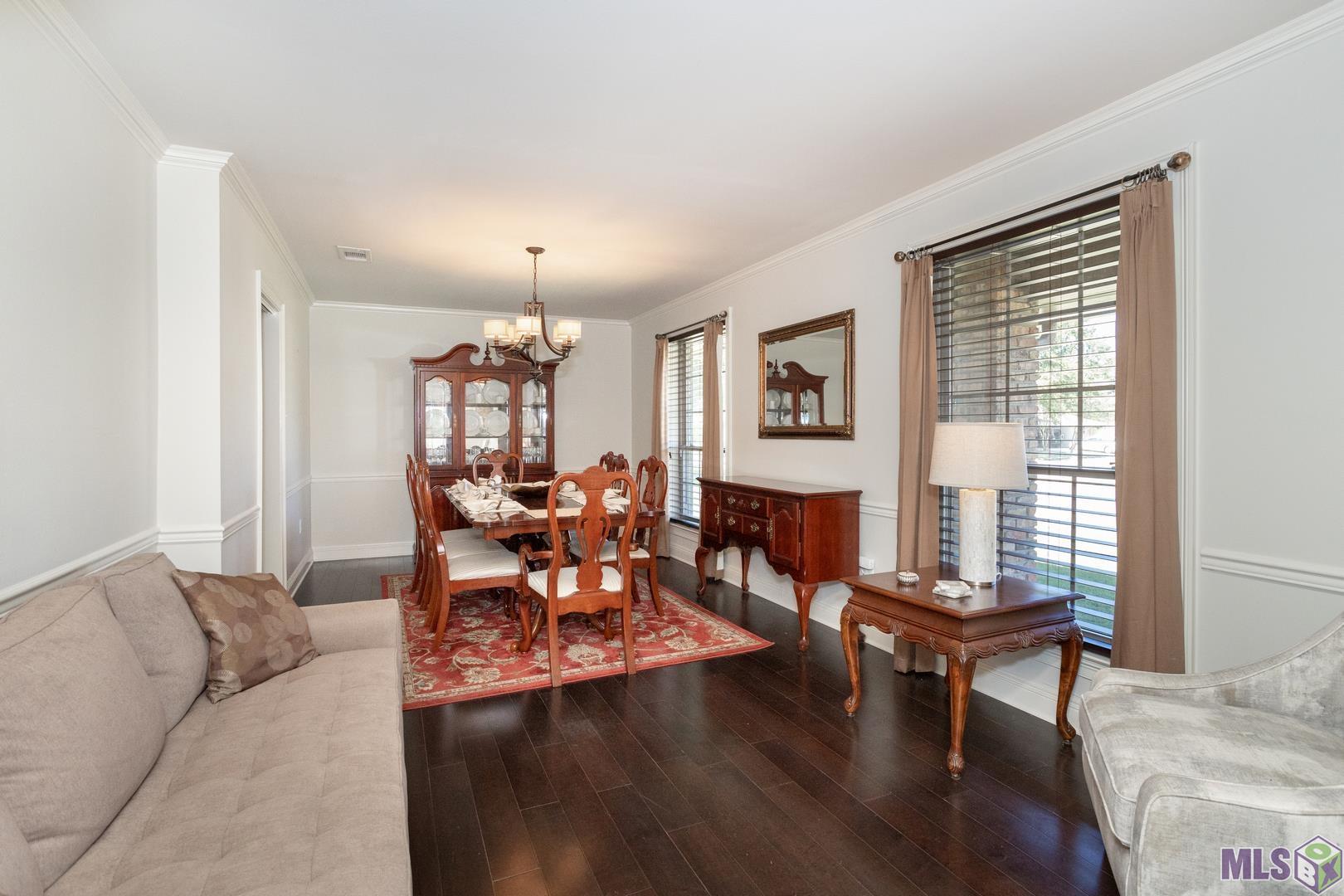 14012 Woodland Ridge Avenue Baton Rouge, LA 70816 - Photo 9 of 46 Formal Dining Area