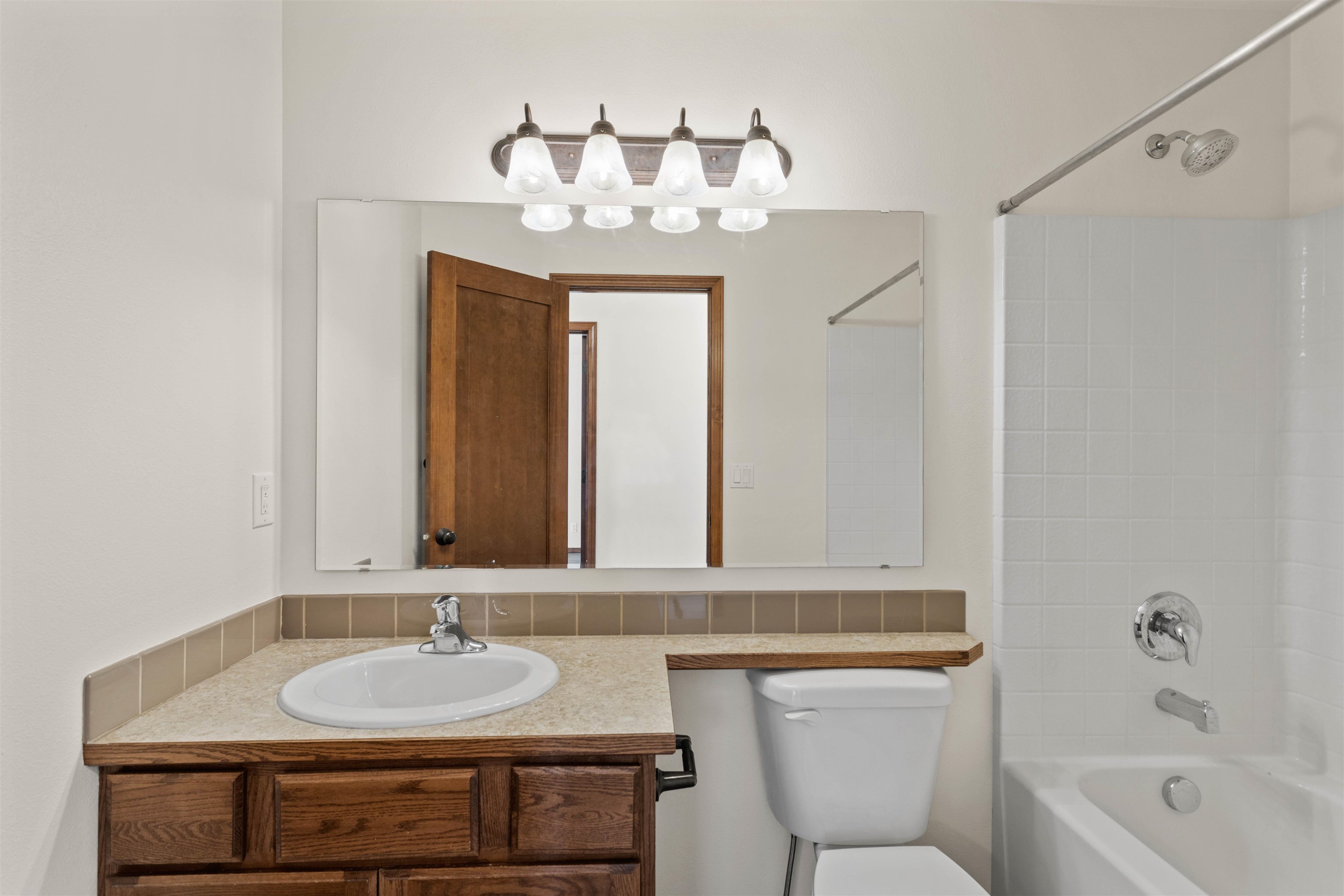 6318 Cornwall Street Coeur D'Alene, ID 83815 - Photo 15 of 20