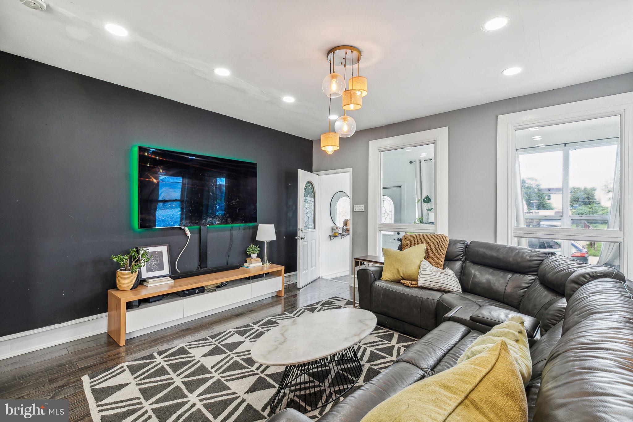 424 Ridgeway Street Gloucester City, NJ 08030 - Photo 10 of 50