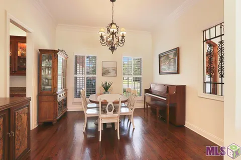 $725,000 | 36448 Lake Bend Avenue, Prairieville, LA 70769