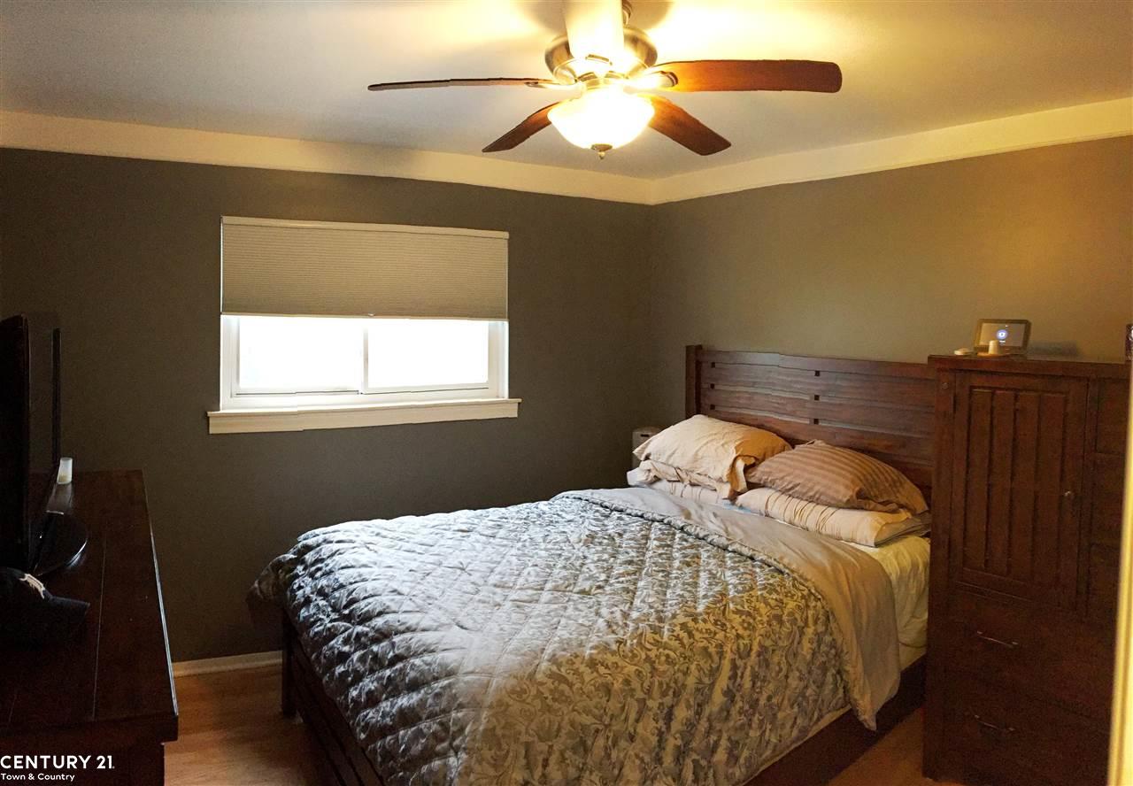 18028 Davidson Road Fraser, MI 48026 - Photo 10 of 21