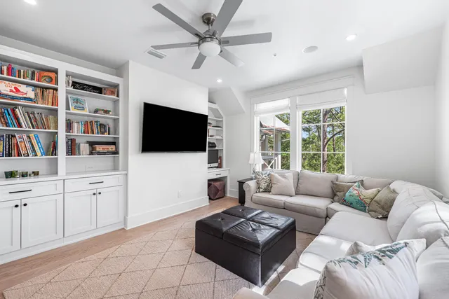 a close view of sink and tap