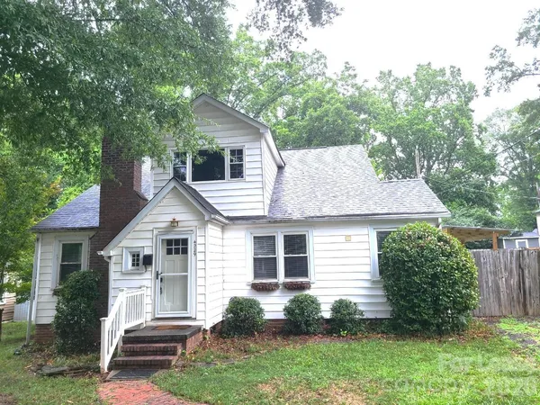 $2,995 | 4229 Hiddenbrook Drive, Charlotte, NC 28205