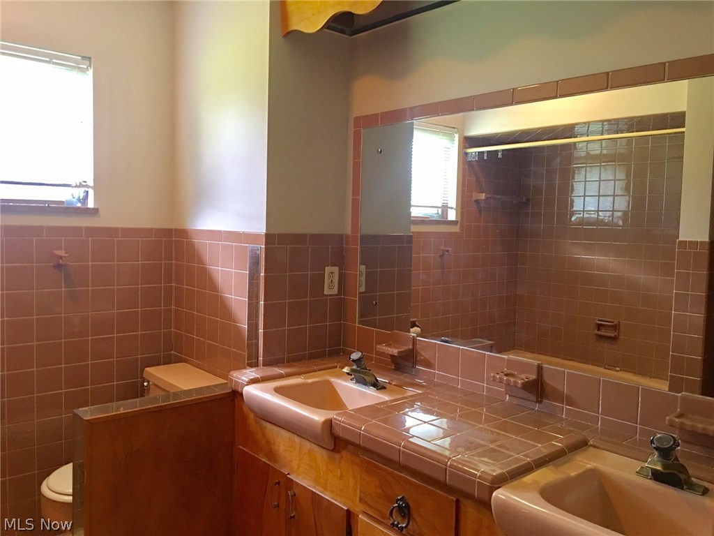 2073 Dutch Ridge Road Parkersburg, WV 26104 - Photo 11 of 14