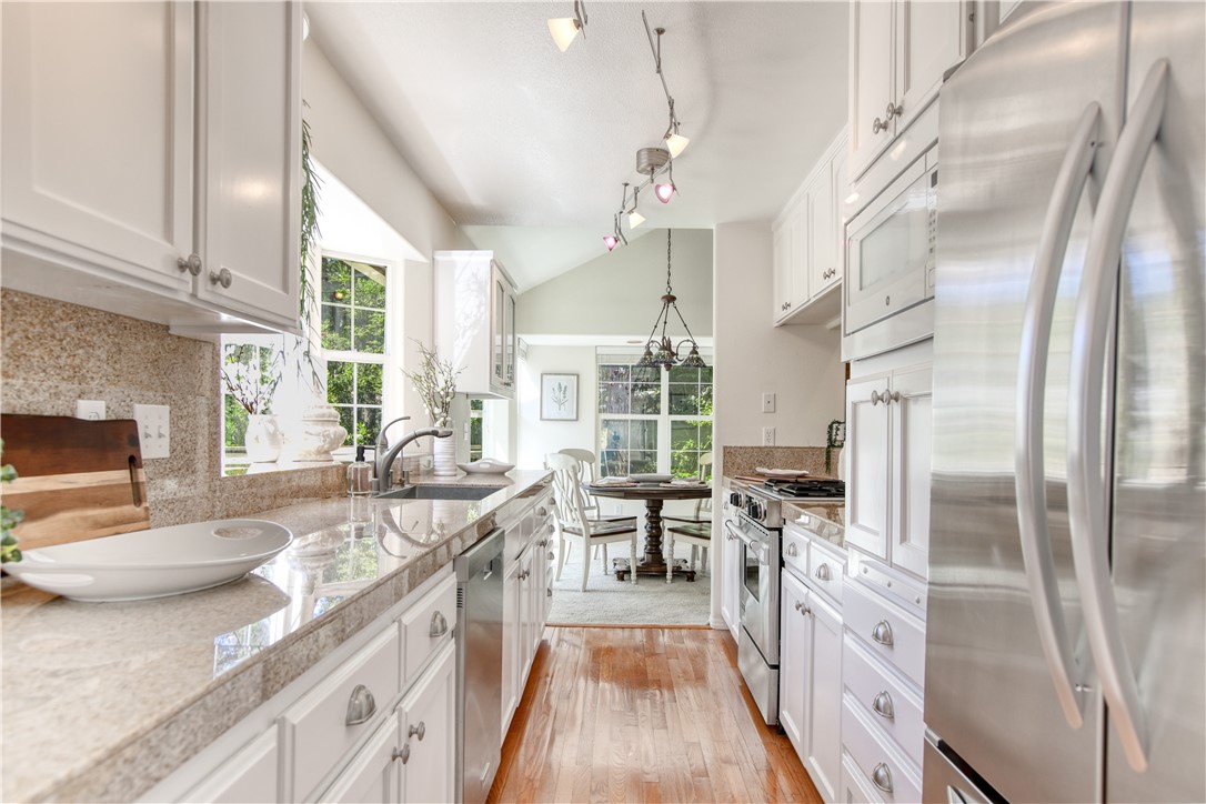 1990 Dorking Avenue Cambria, CA 93428 - Photo 17 of 69