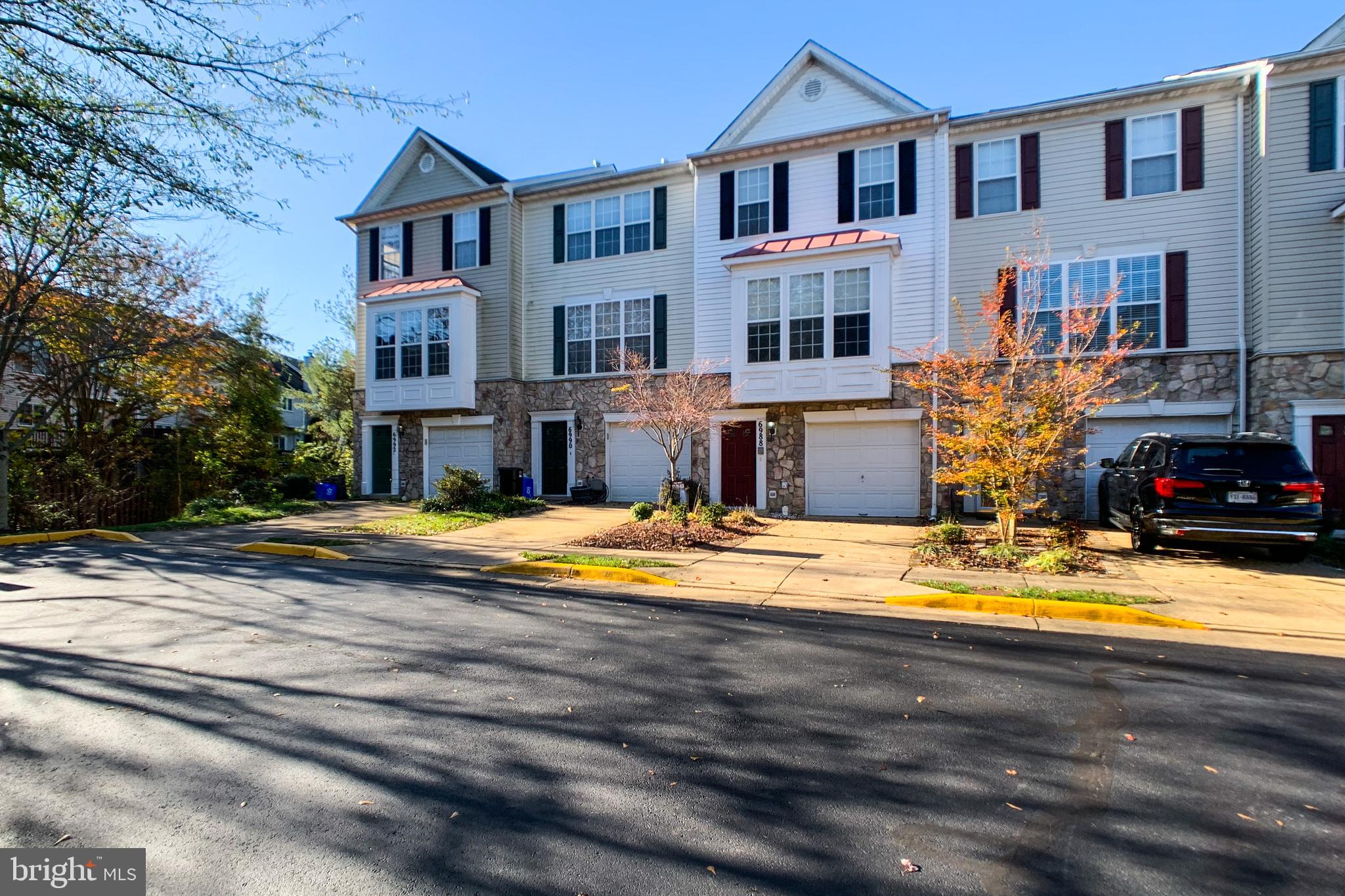 6988 Cromarty Drive Alexandria, VA 22315 - Photo 5 of 62