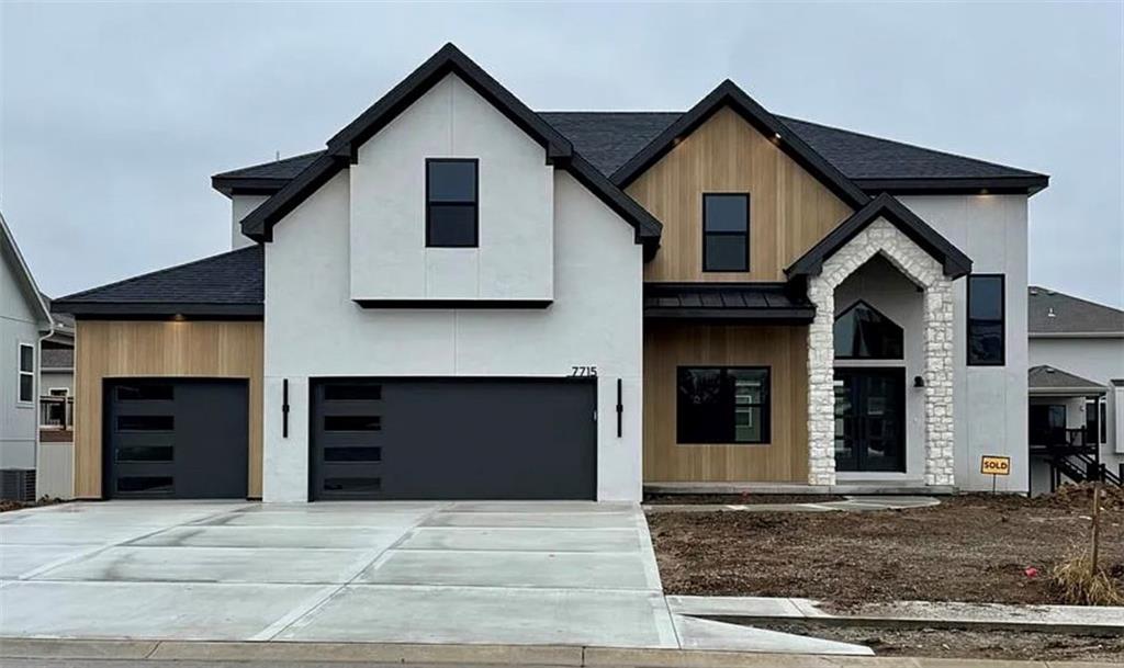 4749 Sienna Ridge Riverside, MO 64150 - Photo 1 of 9