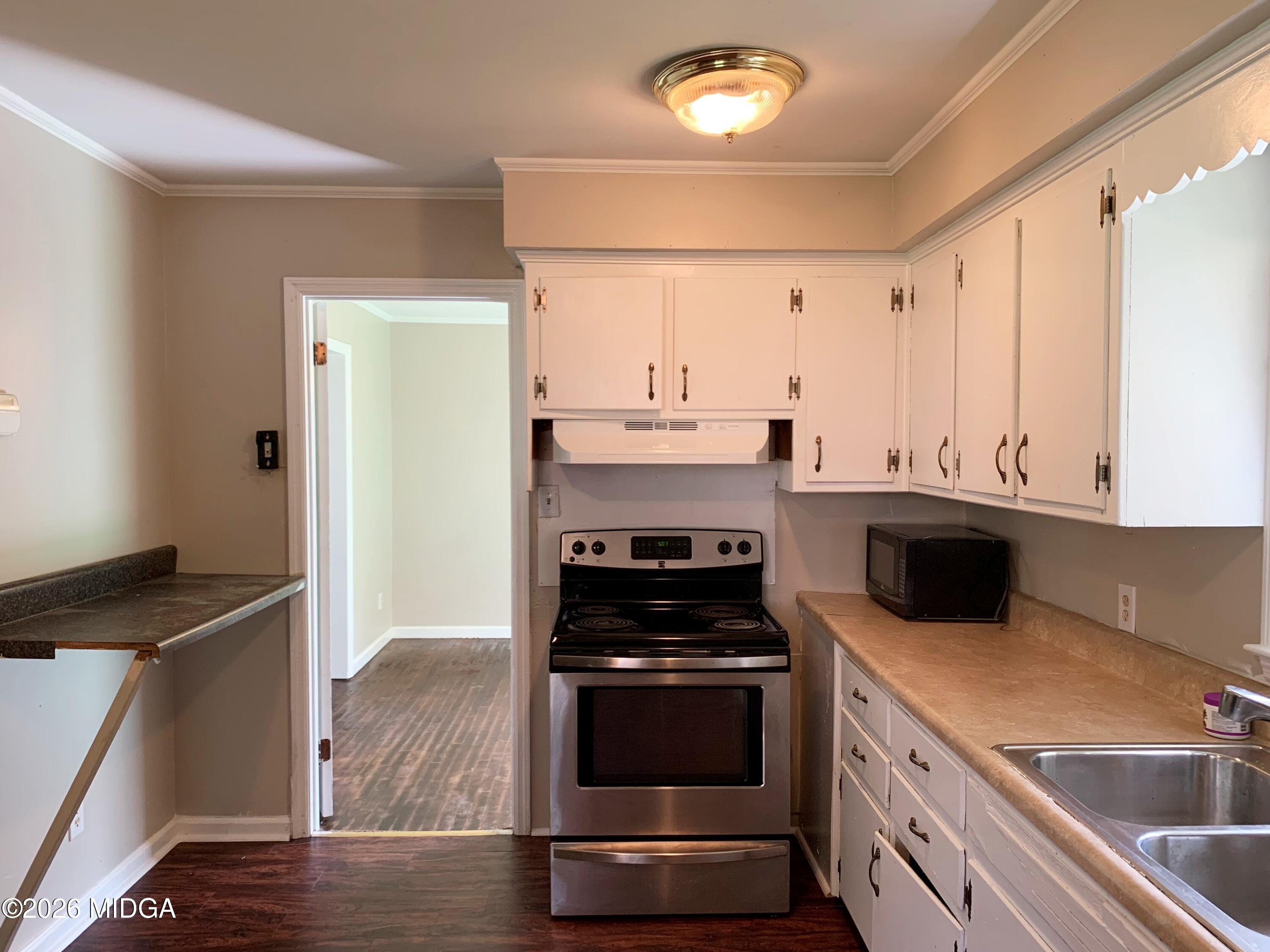 3240 Commodore Drive Macon, GA 31211 - Photo 8 of 24 IMG_7854