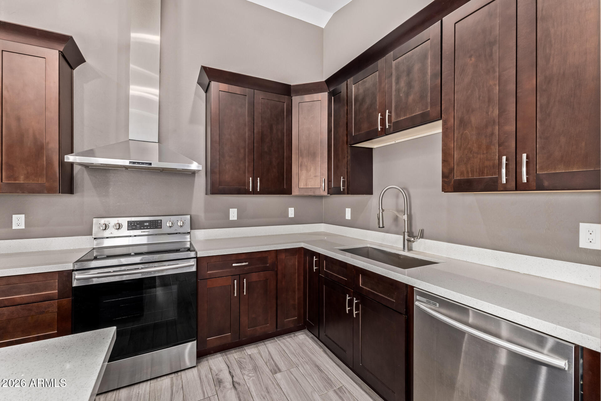 2730 East Broadway Road Phoenix, AZ 85040 - Photo 17 of 36 15 - Broadway