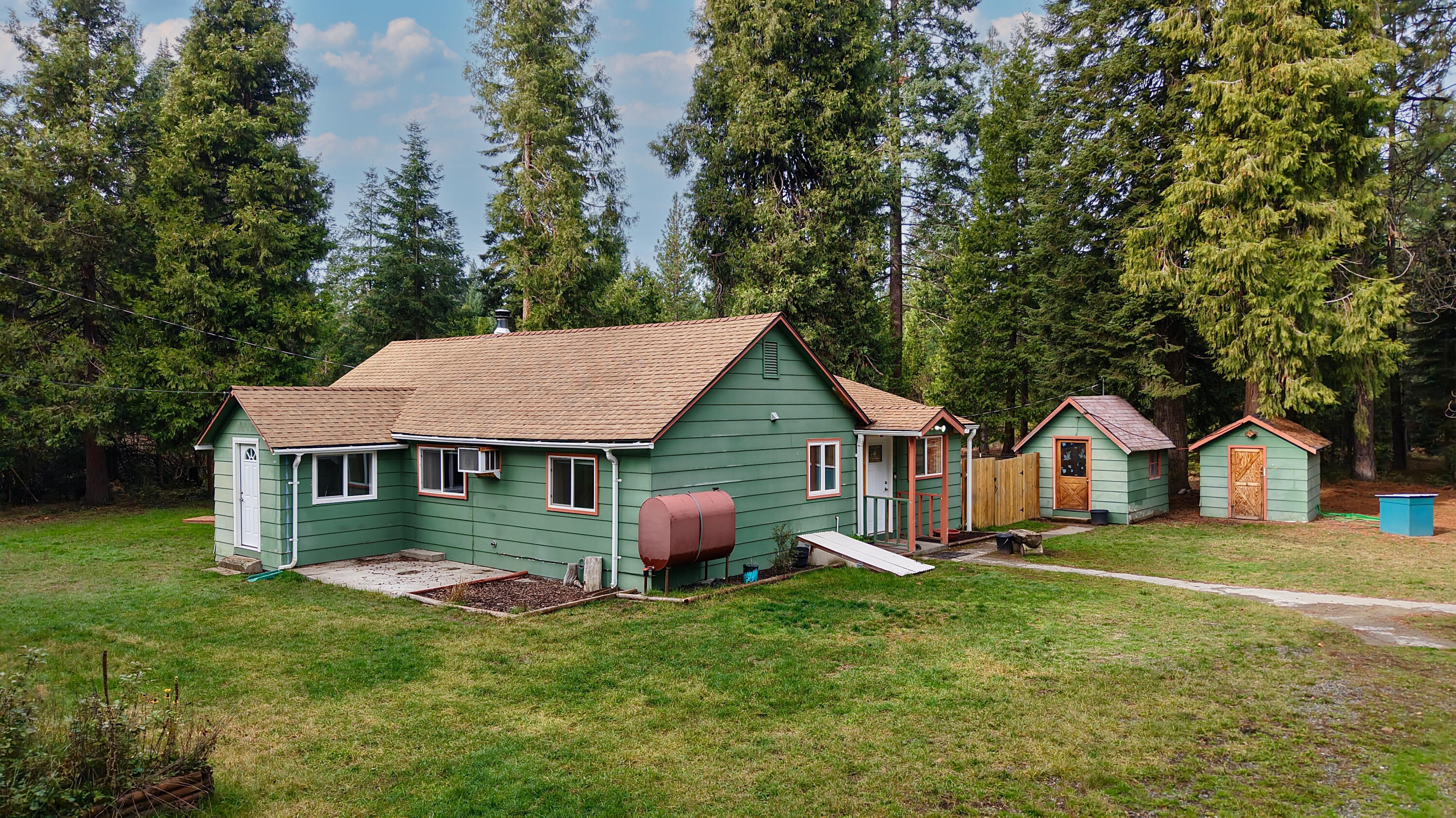431 Red Blanket Road Prospect, OR 97536 - Photo 1 of 48 Home, Laundry House and Pump House