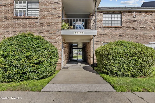 $88,500 | 3121 Johnston Street, Unit 112, Lafayette, LA 70503