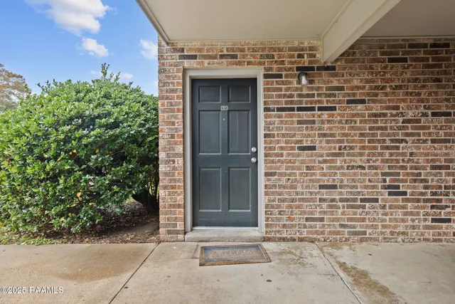 $88,500 | 3121 Johnston Street, Unit 112, Lafayette, LA 70503