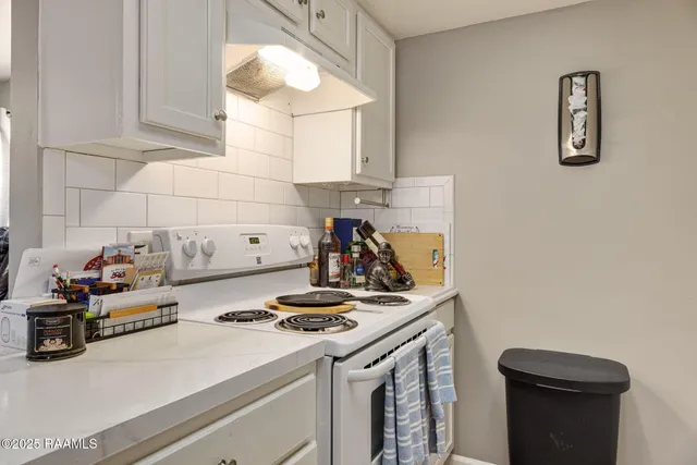 $88,500 | 3121 Johnston Street, Unit 112, Lafayette, LA 70503