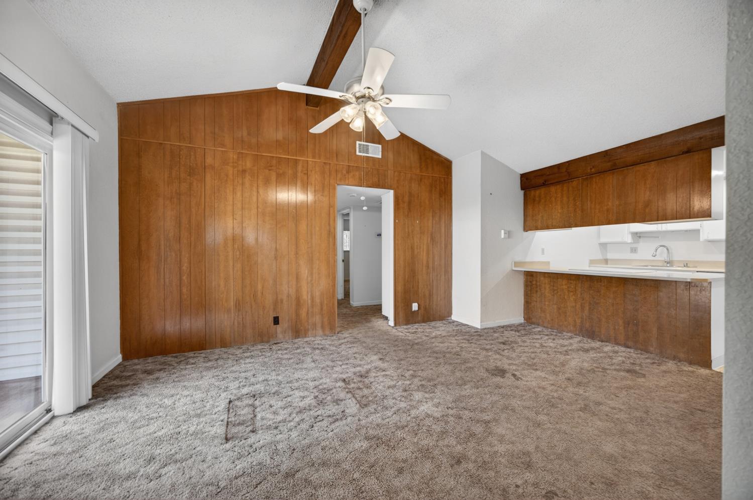 5201 Shereen Court Sacramento, CA 95841 - Photo 11 of 69