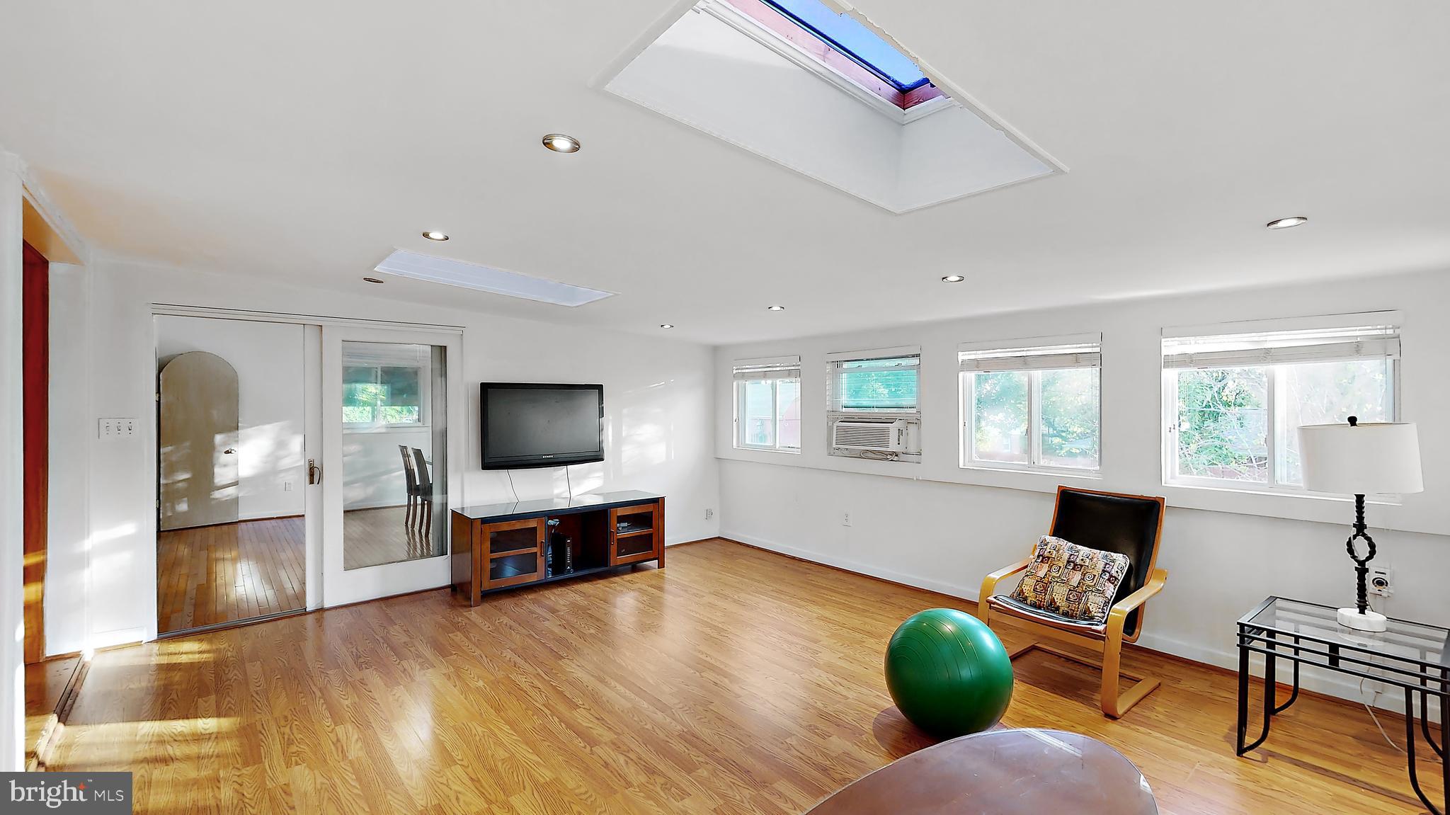 12714 Feldon Street Silver Spring, MD 20906 - Photo 12 of 67