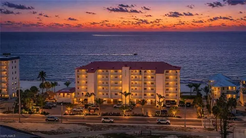 $645,000 | 5000 Estero Boulevard, Unit 305, Fort Myers Beach, FL 33931