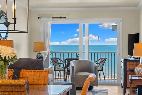 $645,000 | 5000 Estero Boulevard, Unit 305, Fort Myers Beach, FL 33931