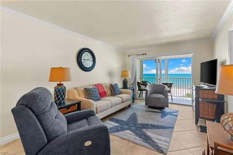 $645,000 | 5000 Estero Boulevard, Unit 305, Fort Myers Beach, FL 33931
