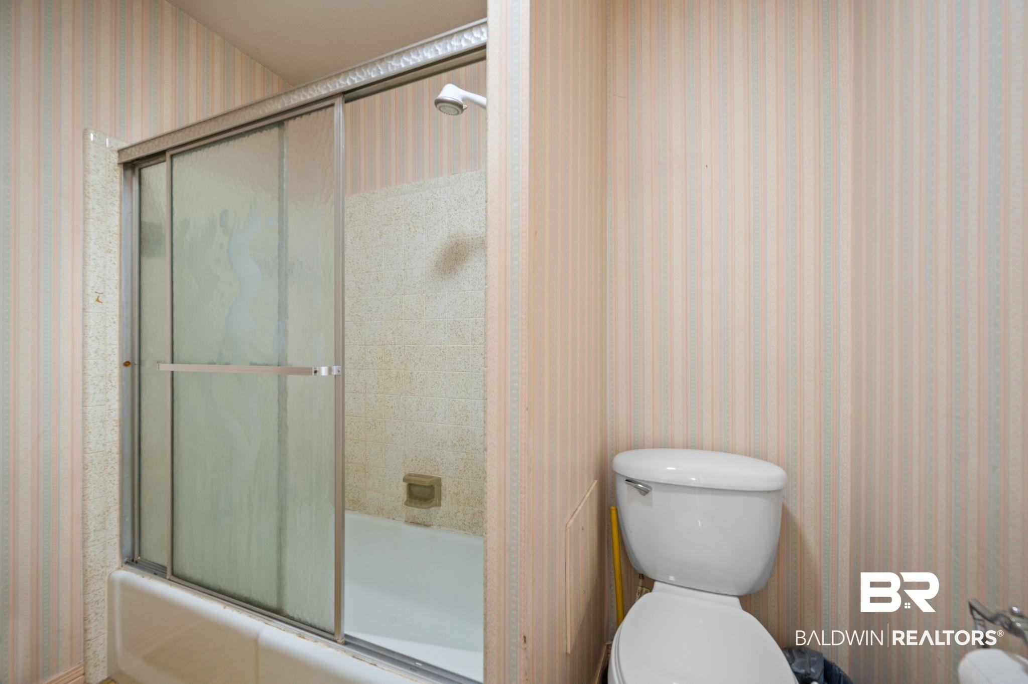 15880 Pine Grove Rd Extension West Bay Minette, AL 36507 - Photo 33 of 44 Bathroom with combined bath / shower with glass door and toilet