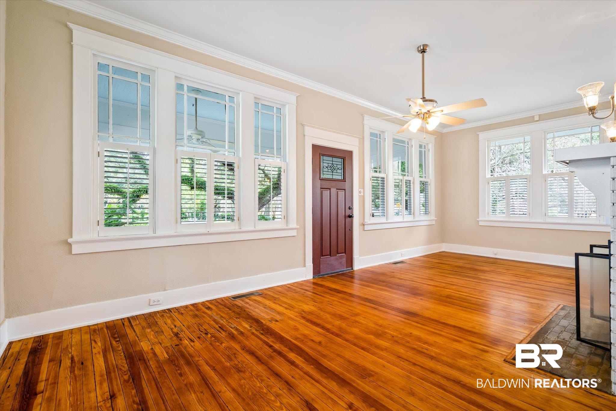 201 Houstreeton Street Mobile, AL 36604 - Photo 5 of 32