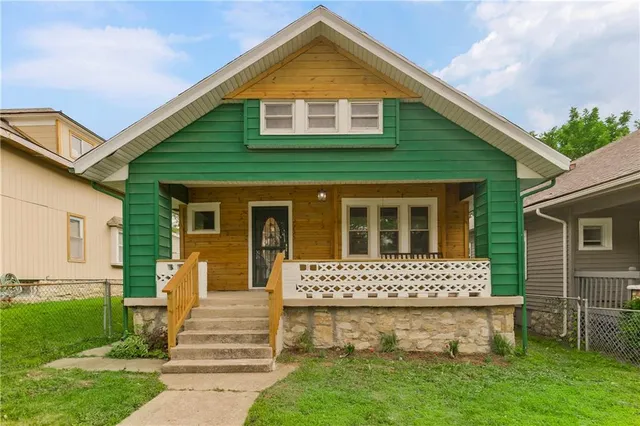 $135,000 | 2735 Bales Avenue, Kansas City, MO 64128