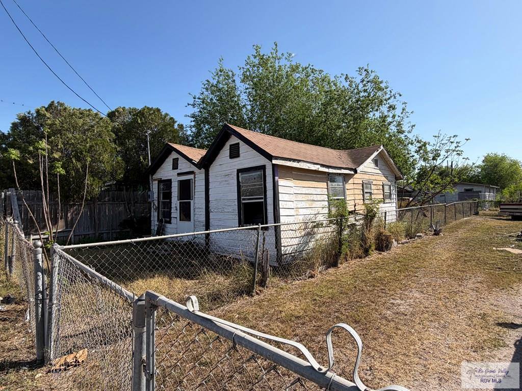 314 No Name Edcouch, TX 78538 - Photo 2 of 4 Gallery Image 2