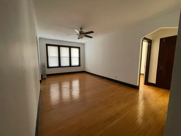 $1,200 | 4247 West Division Street, Unit 2R, Chicago, IL 60651