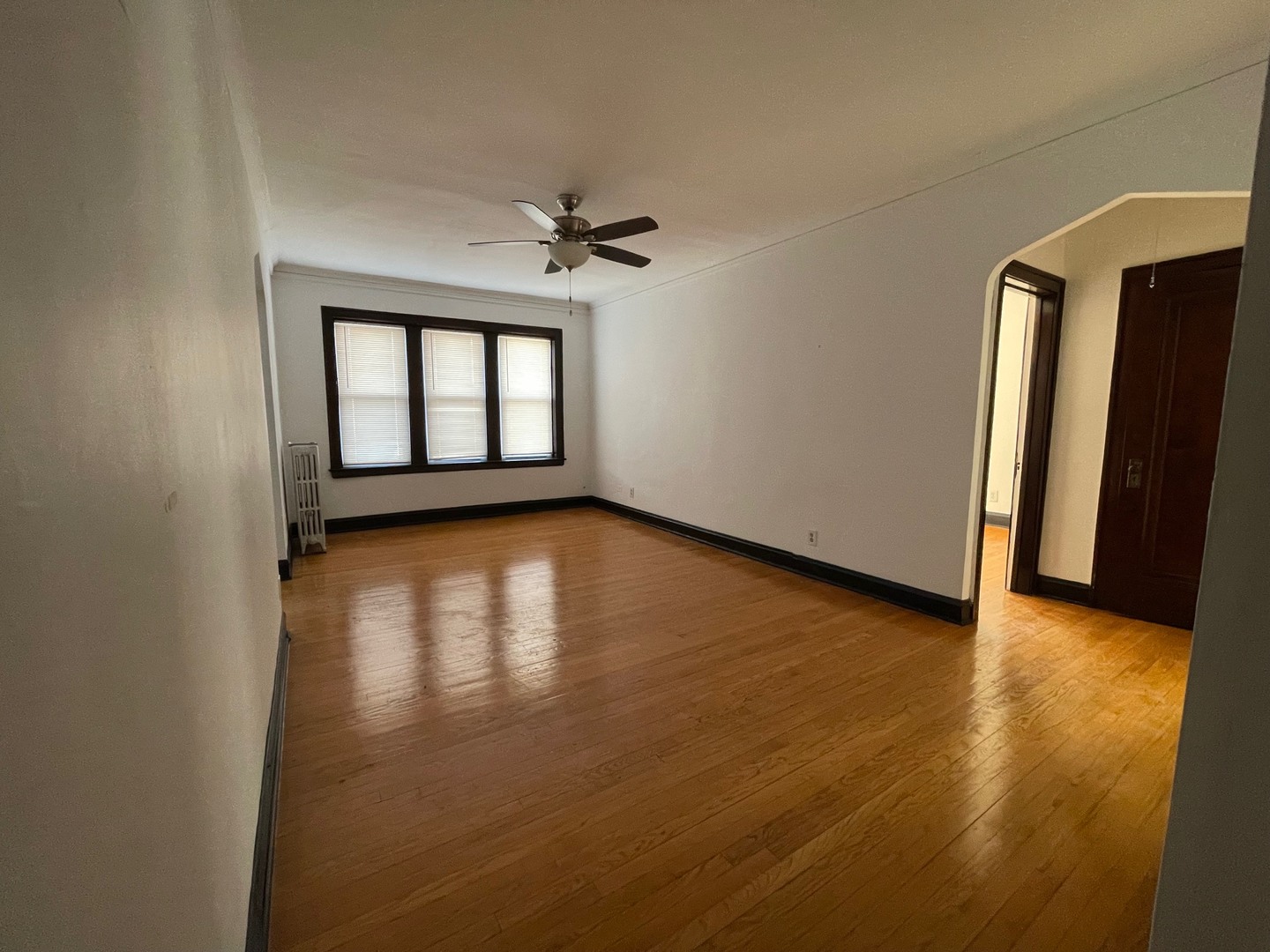 4247 West Division Street, Unit 2R Chicago, IL 60651 - Photo 3 of 12
