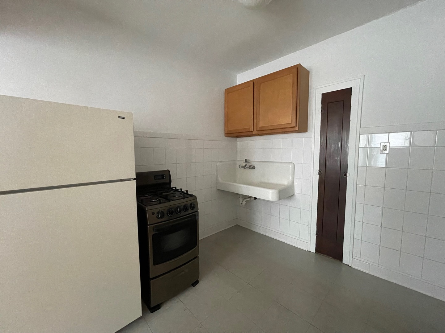 4247 West Division Street, Unit 2R Chicago, IL 60651 - Photo 8 of 12