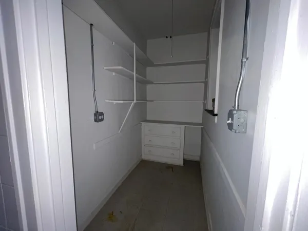 $1,200 | 4247 West Division Street, Unit 2R, Chicago, IL 60651