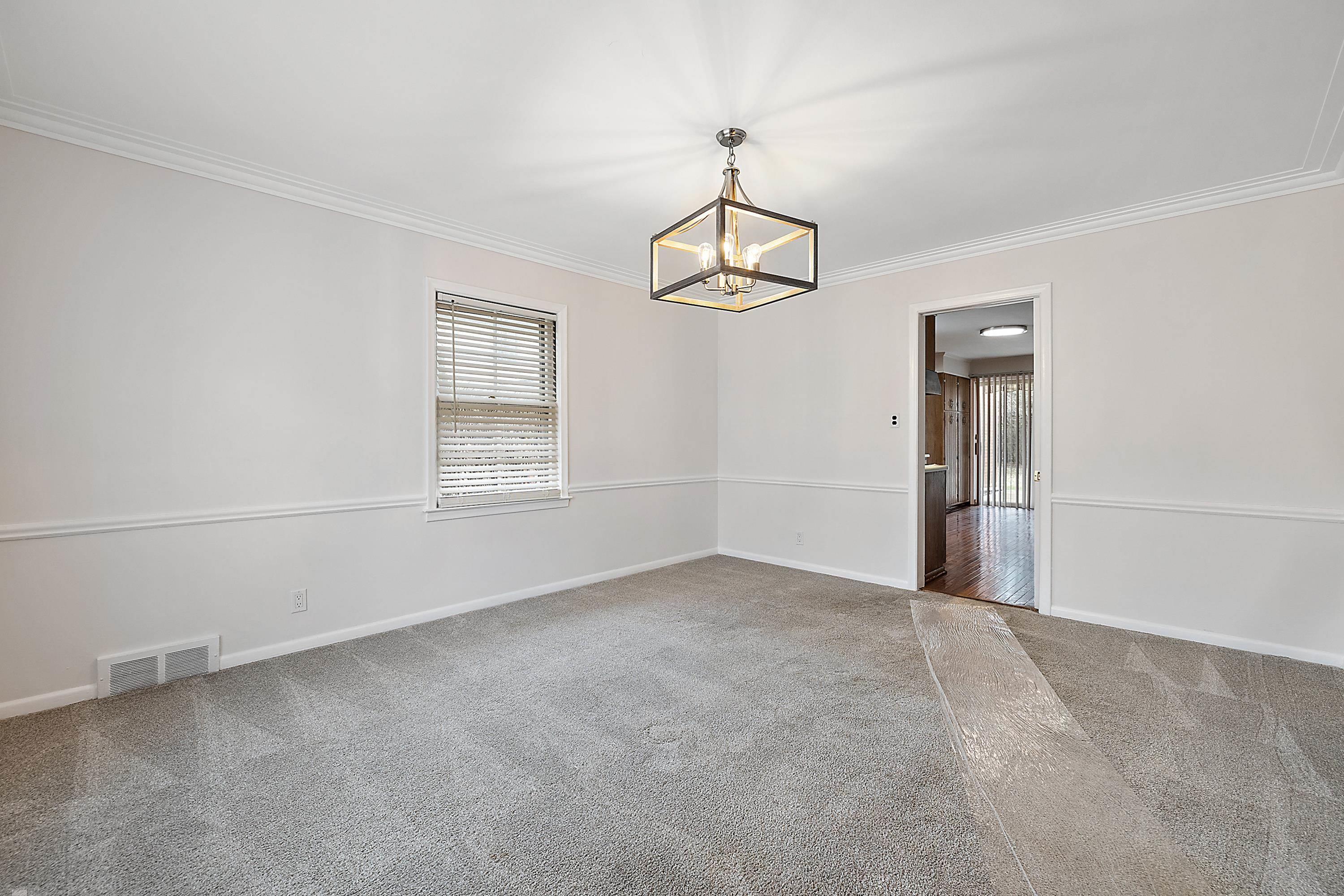 49 Hampton Road Grosse Pointe Shores, MI 48236 - Photo 10 of 51