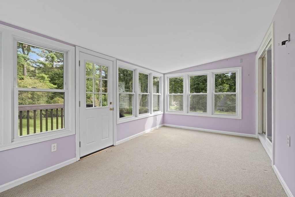 16 Aqueduct Road Wayland, MA 01778 - Photo 17 of 27 Gallery Image 17