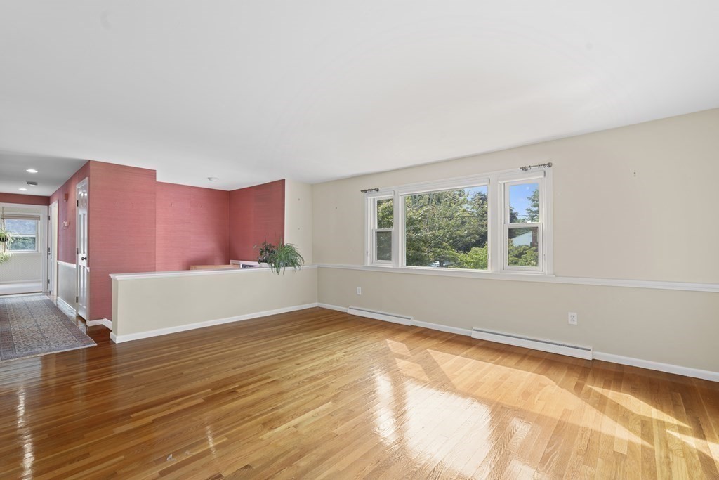 16 Aqueduct Road Wayland, MA 01778 - Photo 19 of 27 Gallery Image 19