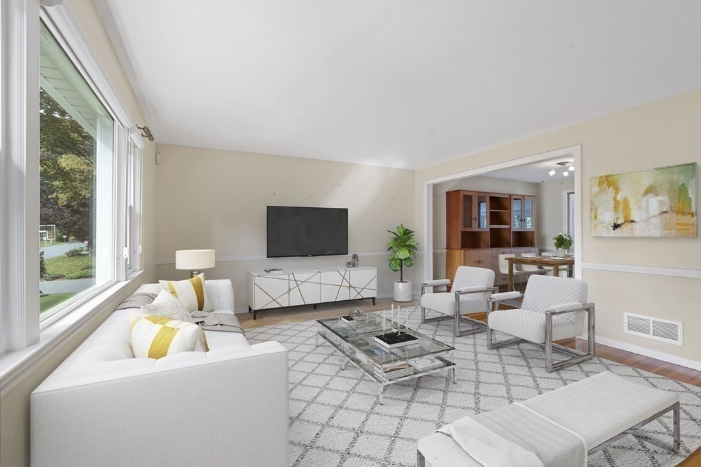 16 Aqueduct Road Wayland, MA 01778 - Photo 4 of 27 Gallery Image 4