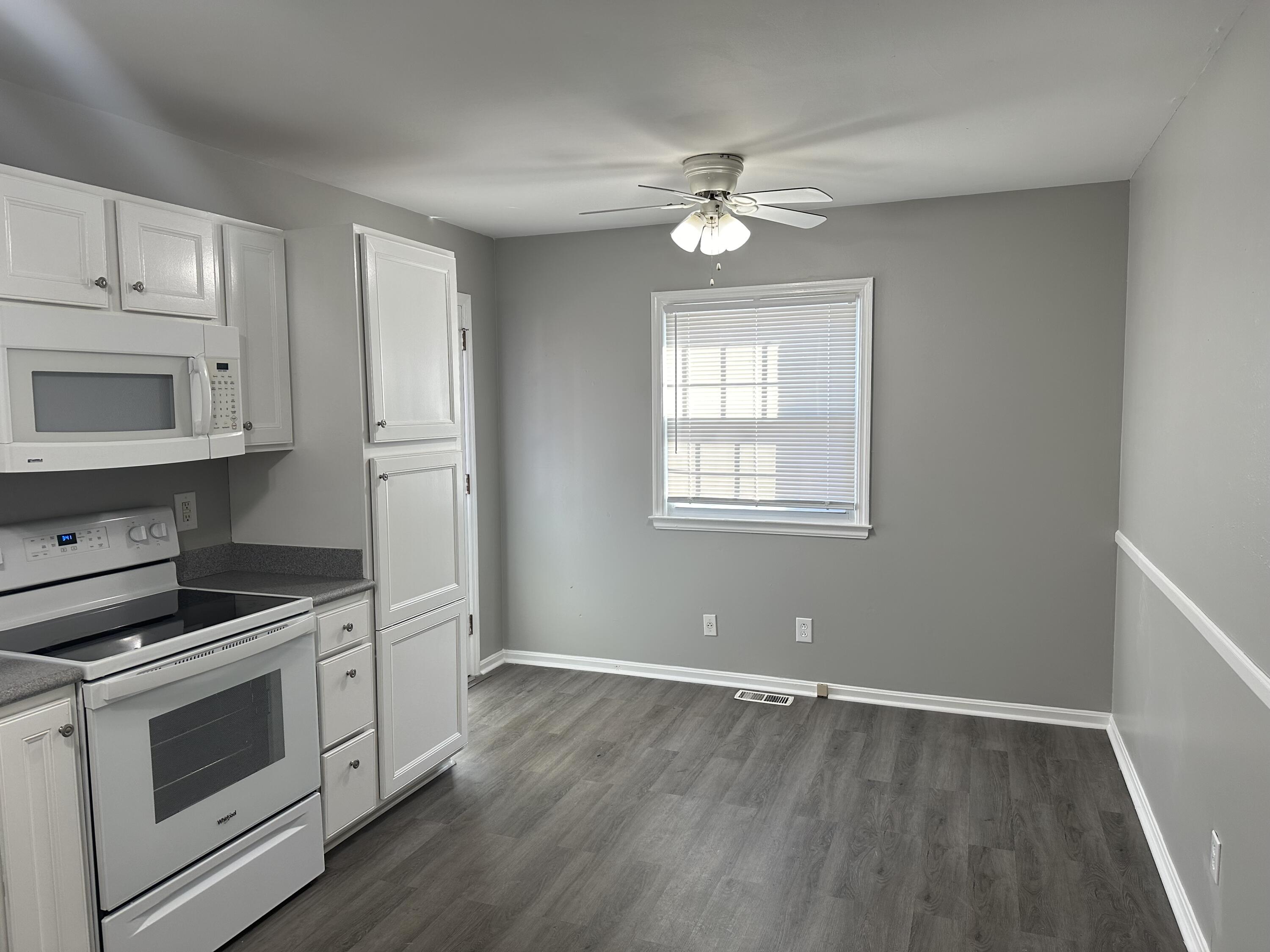 873 Honeysuckle Road Lexington, KY 40504 - Photo 6 of 20 IMG_6305