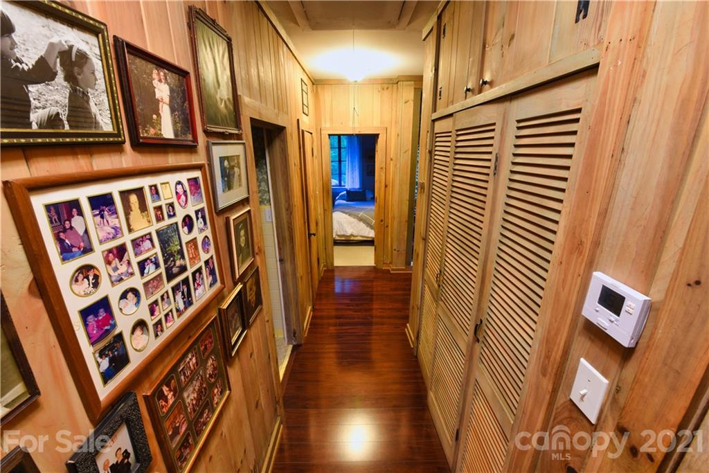 528 Wilderness Road Tryon, NC 28782 - Photo 20 of 29 a view of an entryway