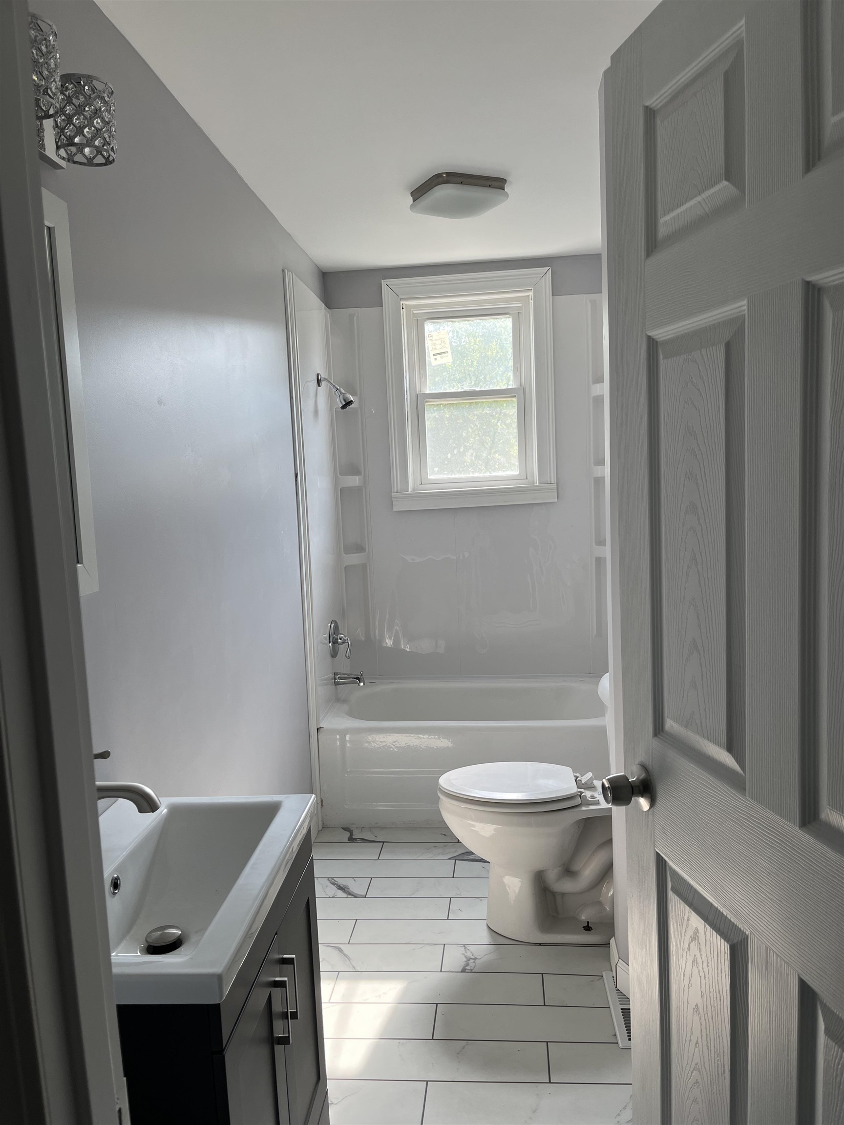 204 Adams Street Bay City, MI 48708 - Photo 7 of 21 Gallery Image 7
