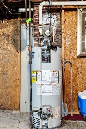 a view of a storage & utility room