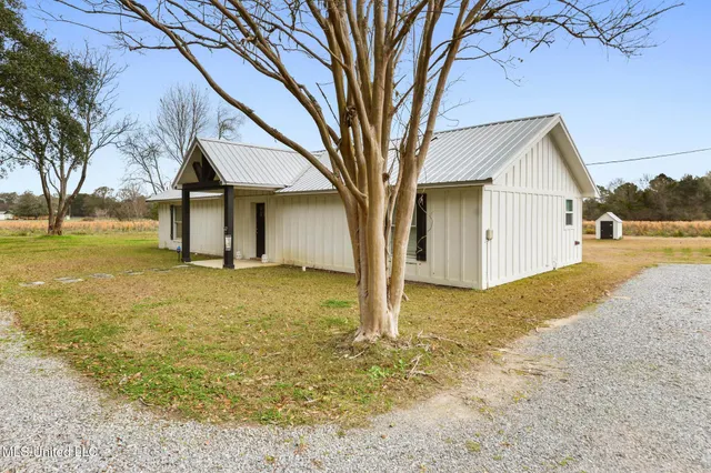 $245,000 | 5901 Lum Reeves Road, Lucedale, MS 39452