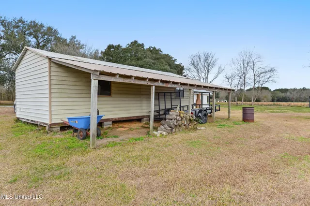 $245,000 | 5901 Lum Reeves Road, Lucedale, MS 39452