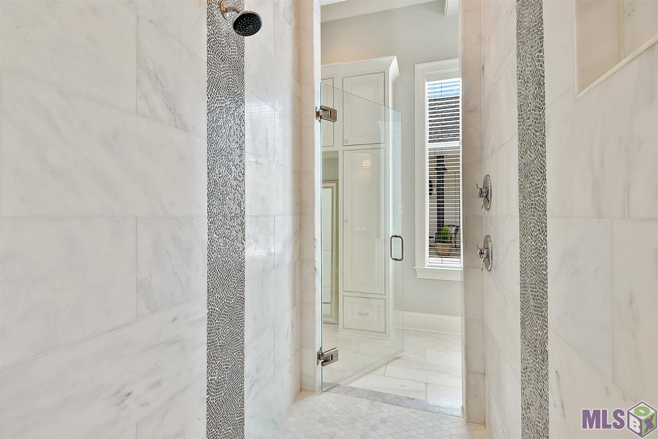 4726 Oak Estates Lane Baton Rouge, LA 70809 - Photo 12 of 37