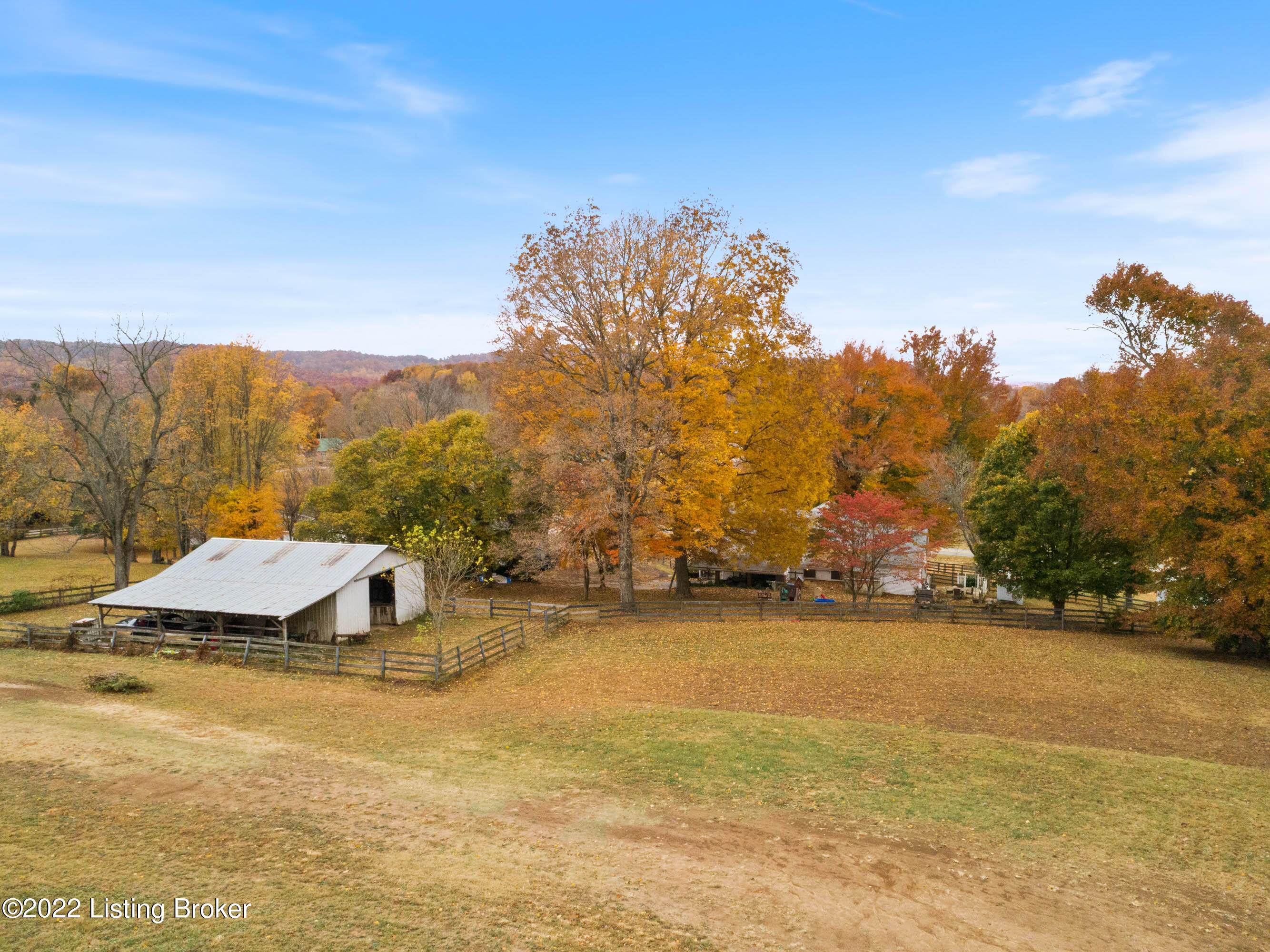 694 J T Riggs Road New Hope, KY 40052 - Photo 48 of 61 Barn with stalls