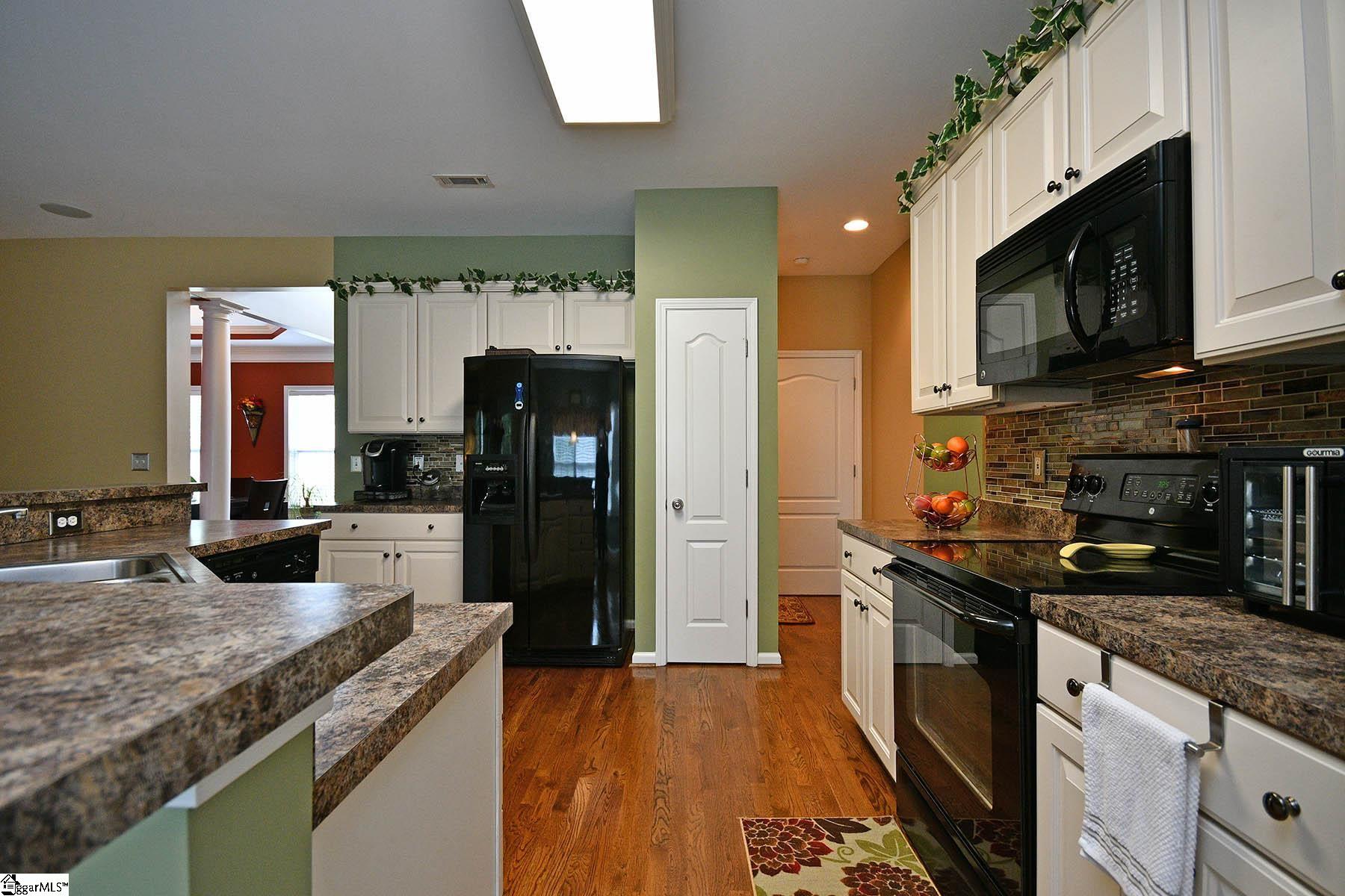 528 Rio Grande Place Simpsonville, SC 29680 - Photo 13 of 36 Gallery Image 13