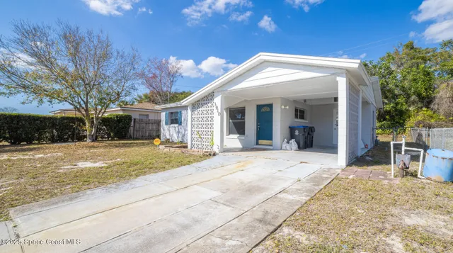 $1,650 | 3910 Baker Avenue, Titusville, FL 32796