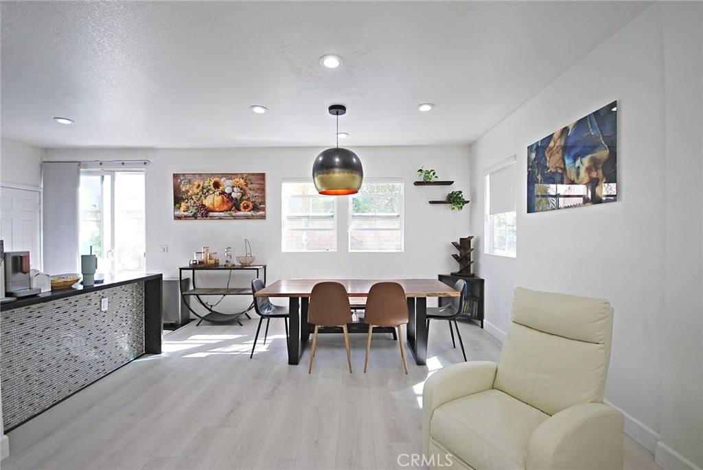 29268 Rio Lobo Way Valencia, CA 91354 - Photo 5 of 41 Gallery Image 5