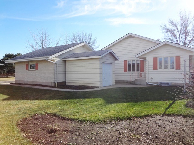 353 South Stott Street Genoa, IL 60135 - Photo 21 of 23