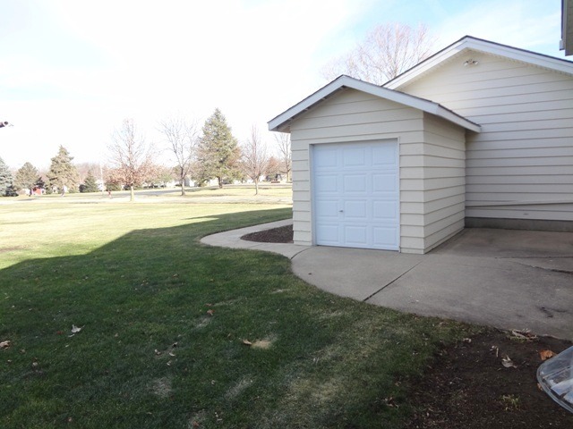 353 South Stott Street Genoa, IL 60135 - Photo 22 of 23